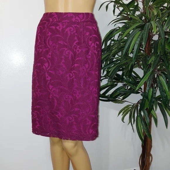 Cabi lace skirt - Picture 1 of 8